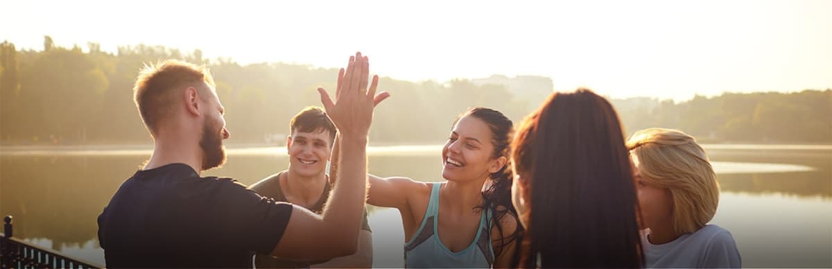 Meet friends on Voor